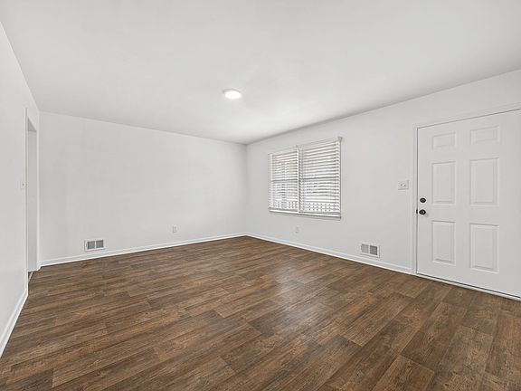 4th image of 126 McBeth Rd