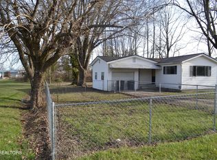 204 E Stewart Ave, Monterey, TN 38574