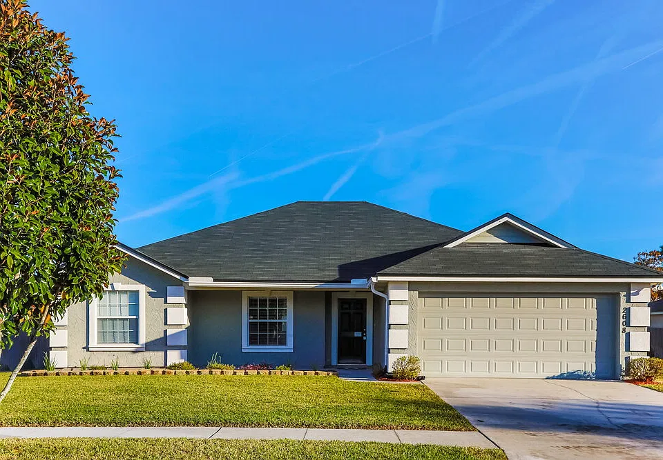 2608 Royal Pointe Dr