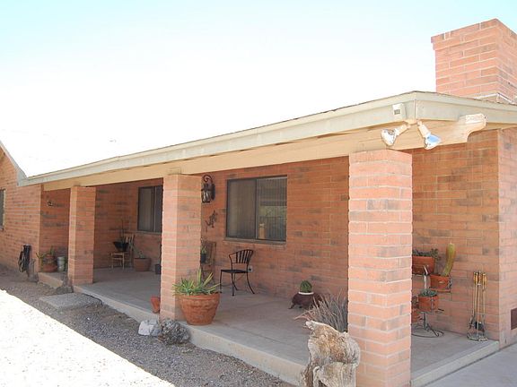 2nd image of 4270 S Desert Spur Ln