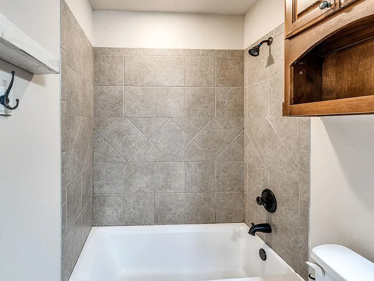 2121 Mill Creek Way — Photo 30