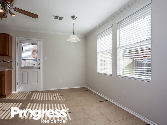 5th image of 16628 Jasmine Springs Dr