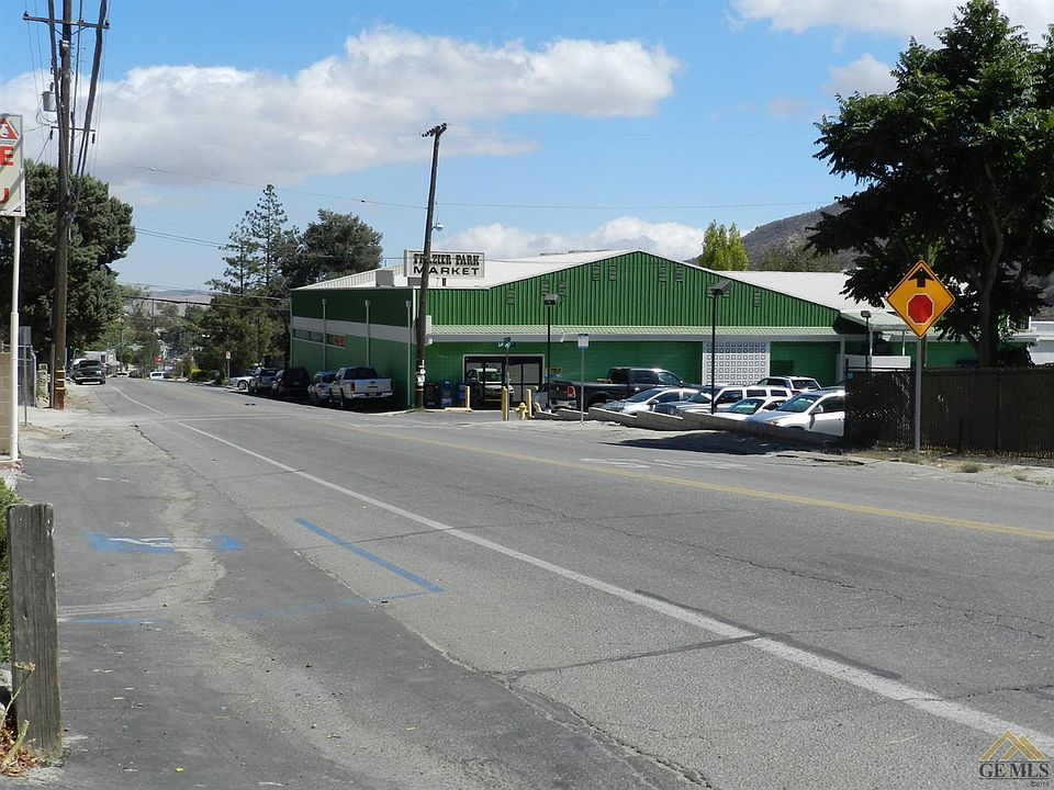2nd image of 323 Laguna Trl