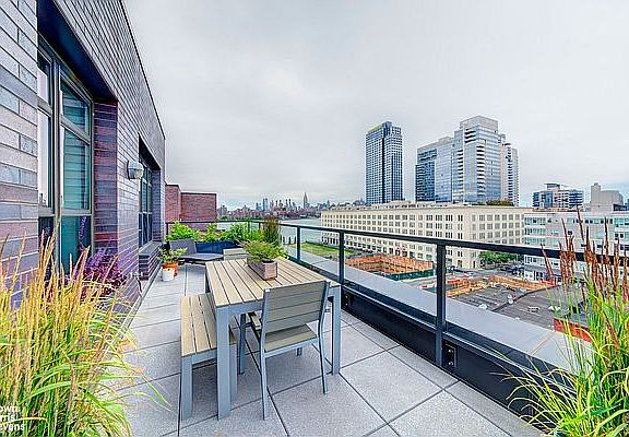 5th image of 80 Metropolitan Ave Penthouse V