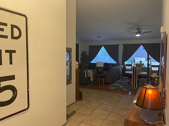 4th image of 2183 W Spruce Dr