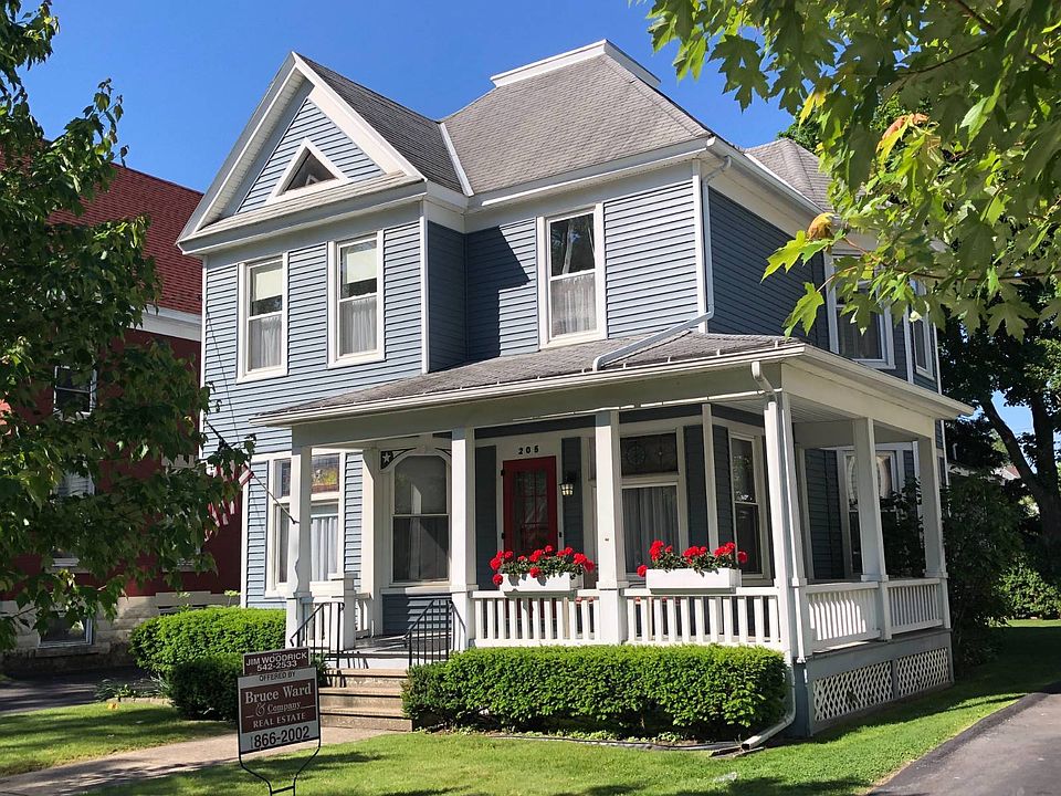 1st image of 205 N Bellinger St
