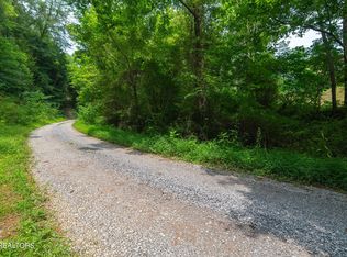 Arron Way, Sevierville, TN 37876