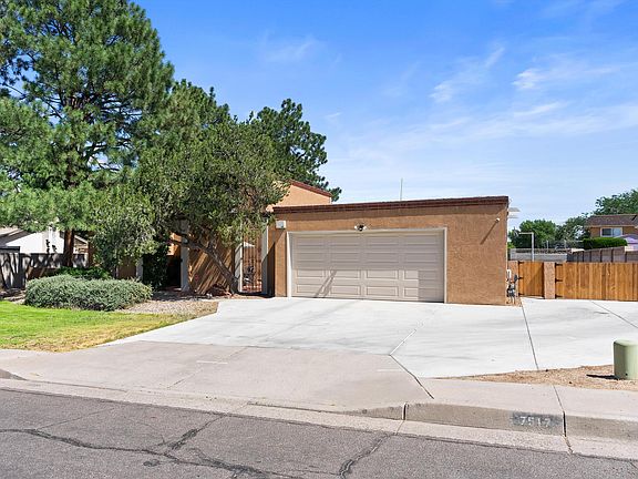 2nd image of 7517 Vista Del Arroyo Ave NE