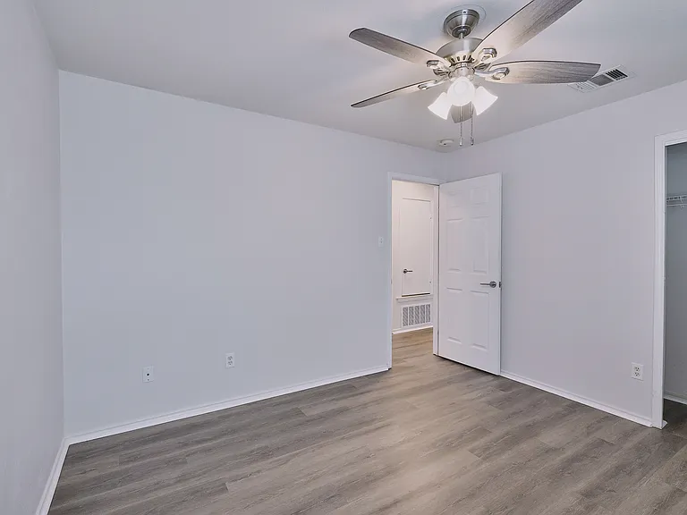 9316 Rowlands Sayle Rd — Photo 37