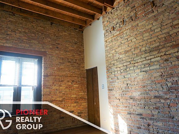 5th image of 3001 N Broadway #3013-03
