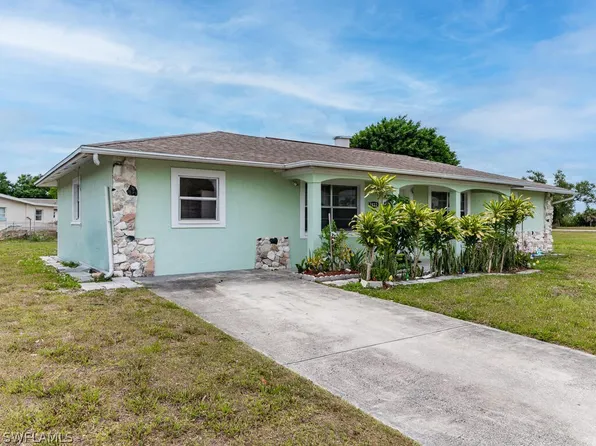 2422 Capri Dr, Fort Myers, FL 33916