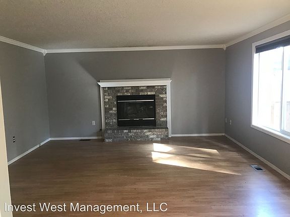 5th image of 14617 NE 50th St