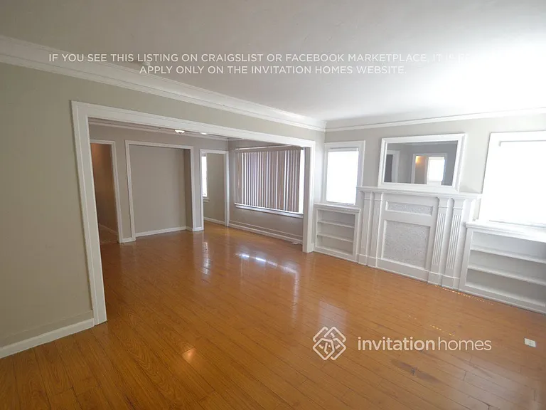 1017 W 73rd St — Photo 2