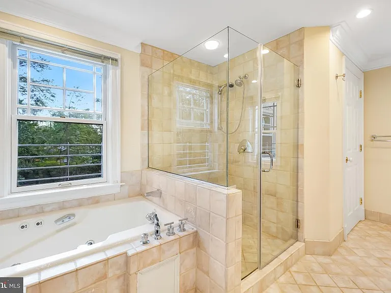 4900 Indian Ln NW — Photo 28