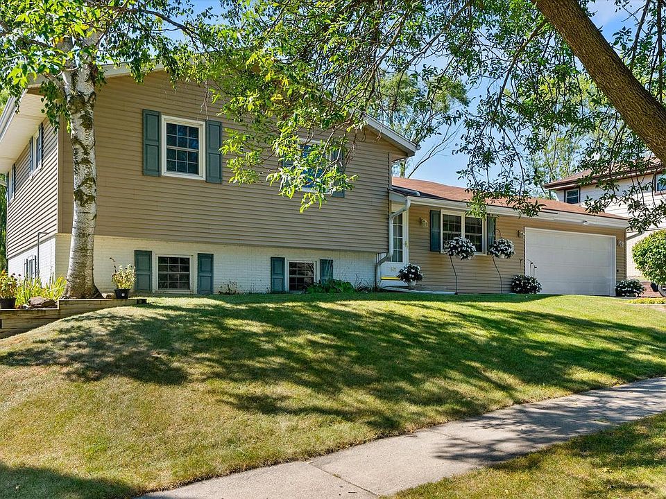 1st image of 521 Westport DRIVE