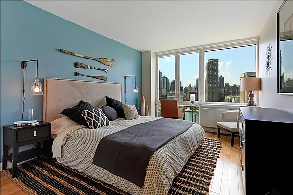 Sold by Corcoran | media 4