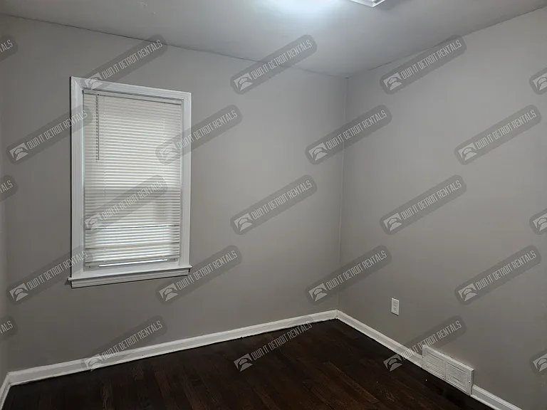 14331 Ardmore St — Photo 7