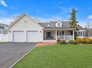 19 Birchwood Drive, South Huntington, NY 11746