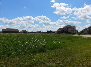 1952 Spaulding Ln, Grinnell, IA 50112