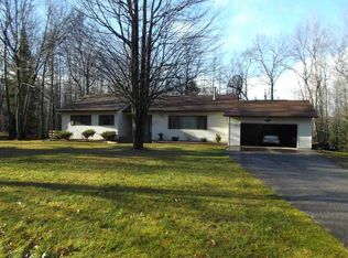 11407 Fairway Dr, Roscommon, MI 48653