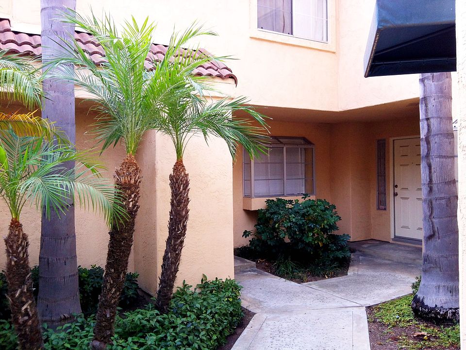 2nd image of 12081 Calle De Medio #112-EL