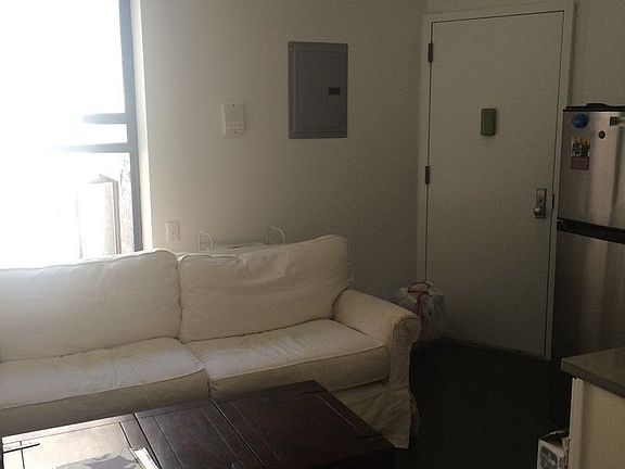 2nd image of 356 W 45th St #5R