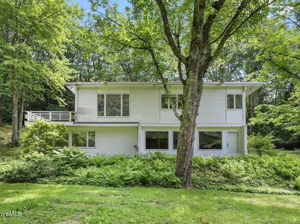 300 Sweetbrook Rd, Williamstown, MA 01267