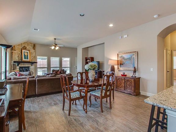 5th image of 9328 Amistad Ln