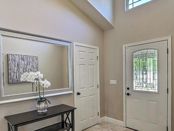 4th image of 1754 Conrad Ave