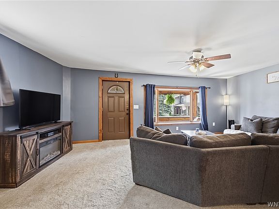 3rd image of 40 Alleghany Rd