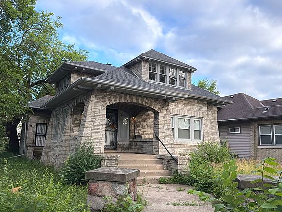 3rd image of 3001 N 38th St