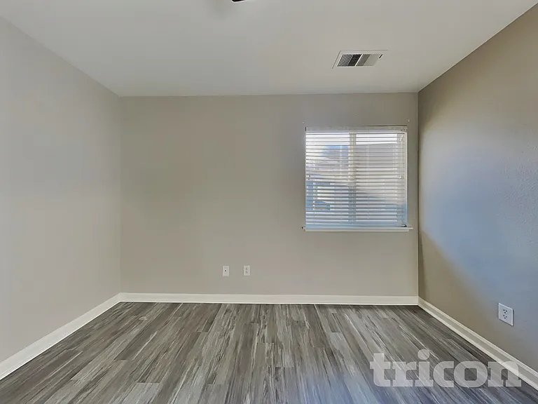 9570 Long River Dr — Photo 13