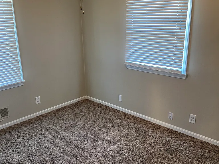 12516 Echo Bridge Rd — Photo 10