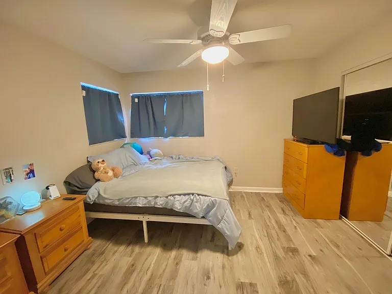 2912 SW 38th Pl — Photo 10
