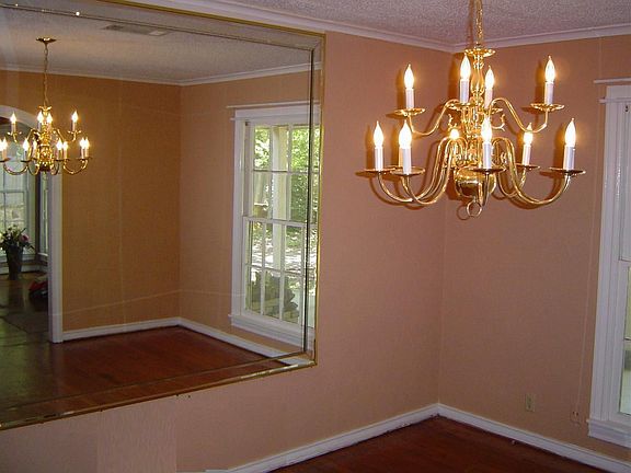 Formal Dining