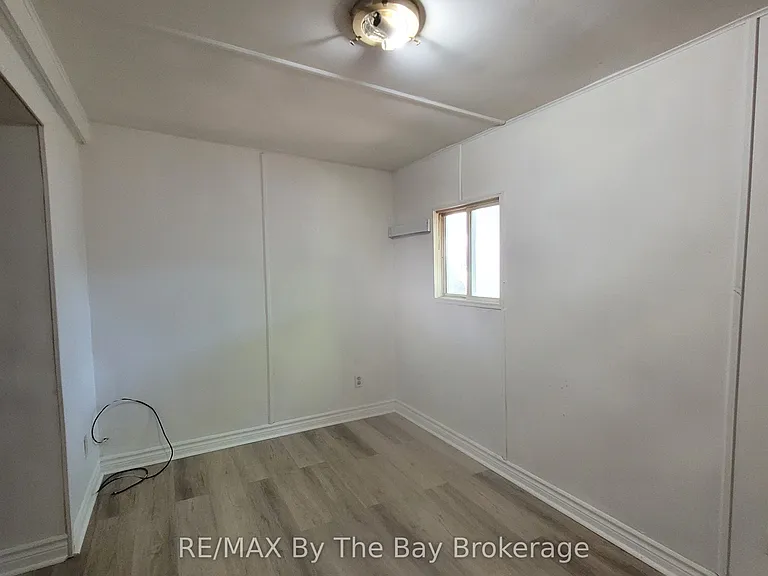 835 Mosley St #3 — Photo 5