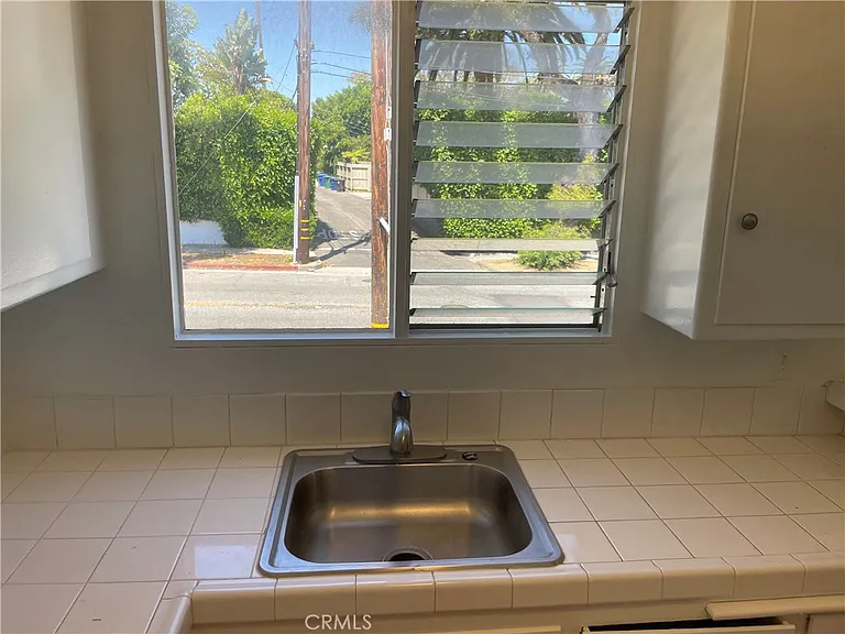 630 San Vicente Blvd #E — Photo 9