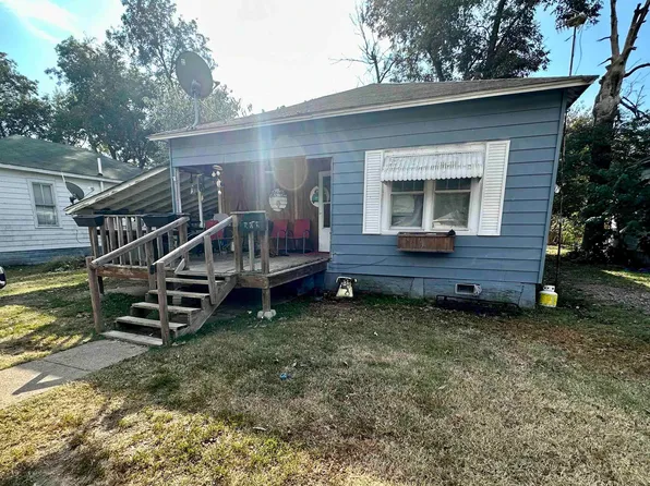 305 W Speedway St, Trumann, AR 72472