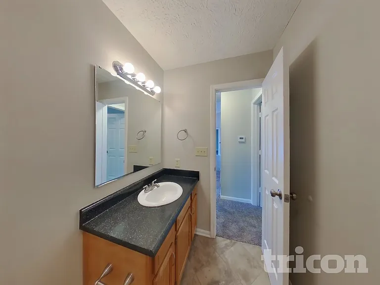 2607 Cooper Pointe Cir — Photo 13