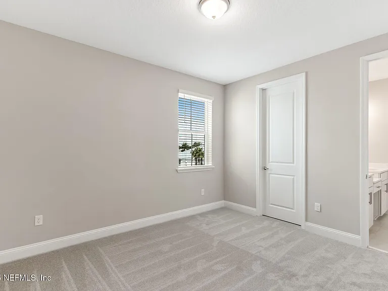 571 Marquesa Cir — Photo 30