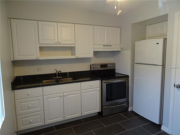 2nd image of 326 Sky Loch Ct