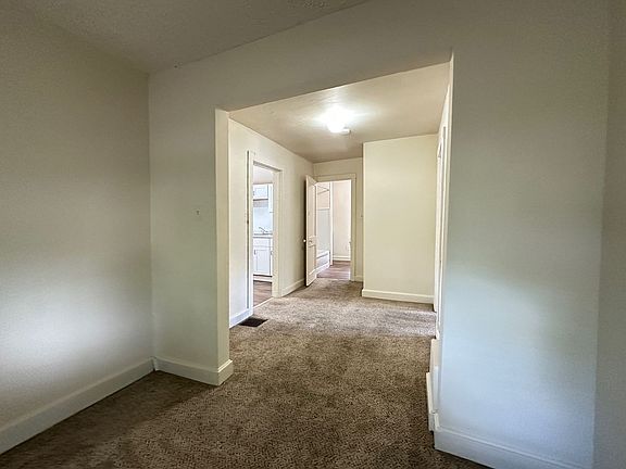 3rd image of 1318 Highland Park Dr #B