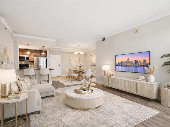 2000 N Bayshore Dr APT 304, Miami, FL 33137