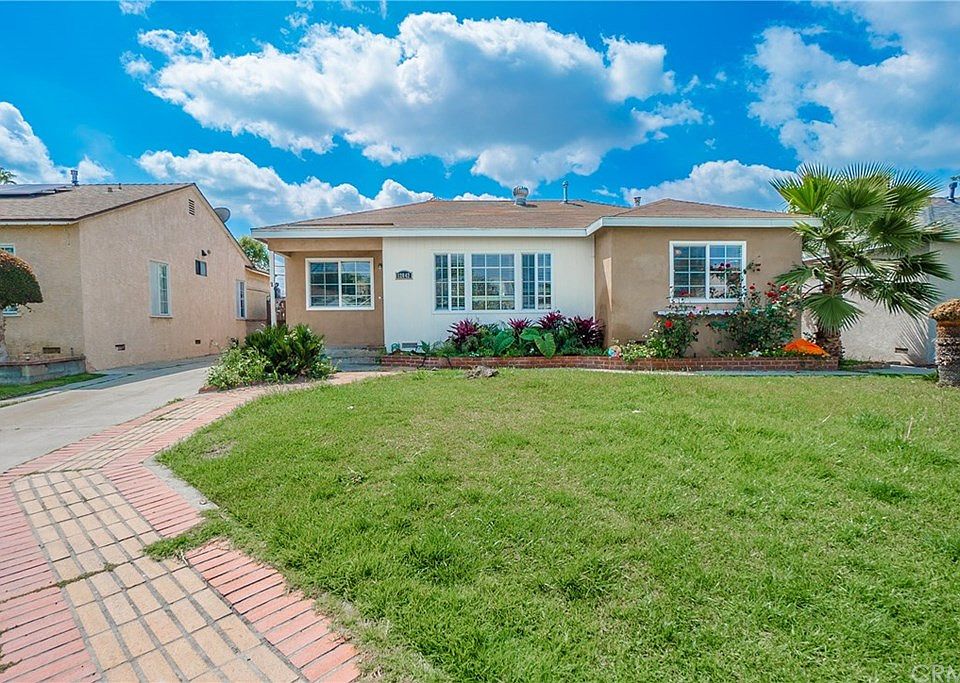 1st image of 12042 Rose Hedge Dr