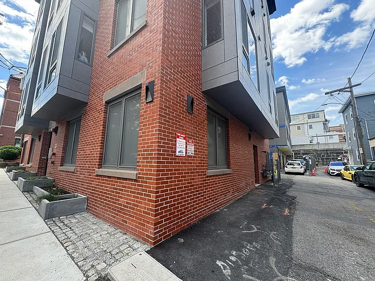 7 Sumner Pl #2 — Photo 17