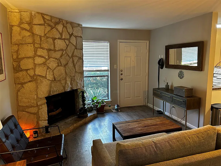 4307 S 1st St #108 — Photo 36