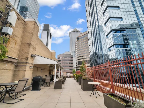 1900 John F Kennedy Blvd APT 1004, Philadelphia, PA 19103