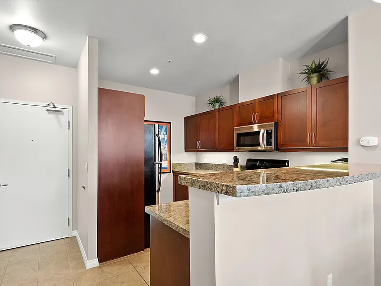 530 K St #3 — Photo 14