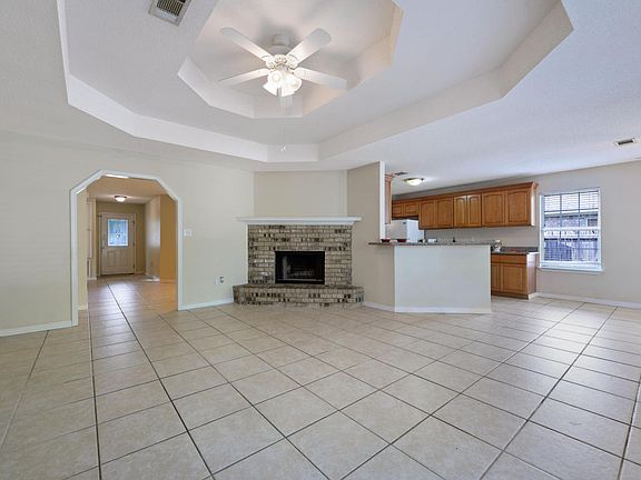 5th image of 1528 Porpoise St