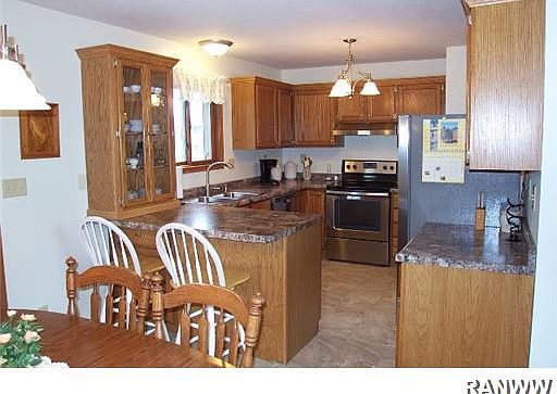 2nd image of 620 Fagstad Street NE